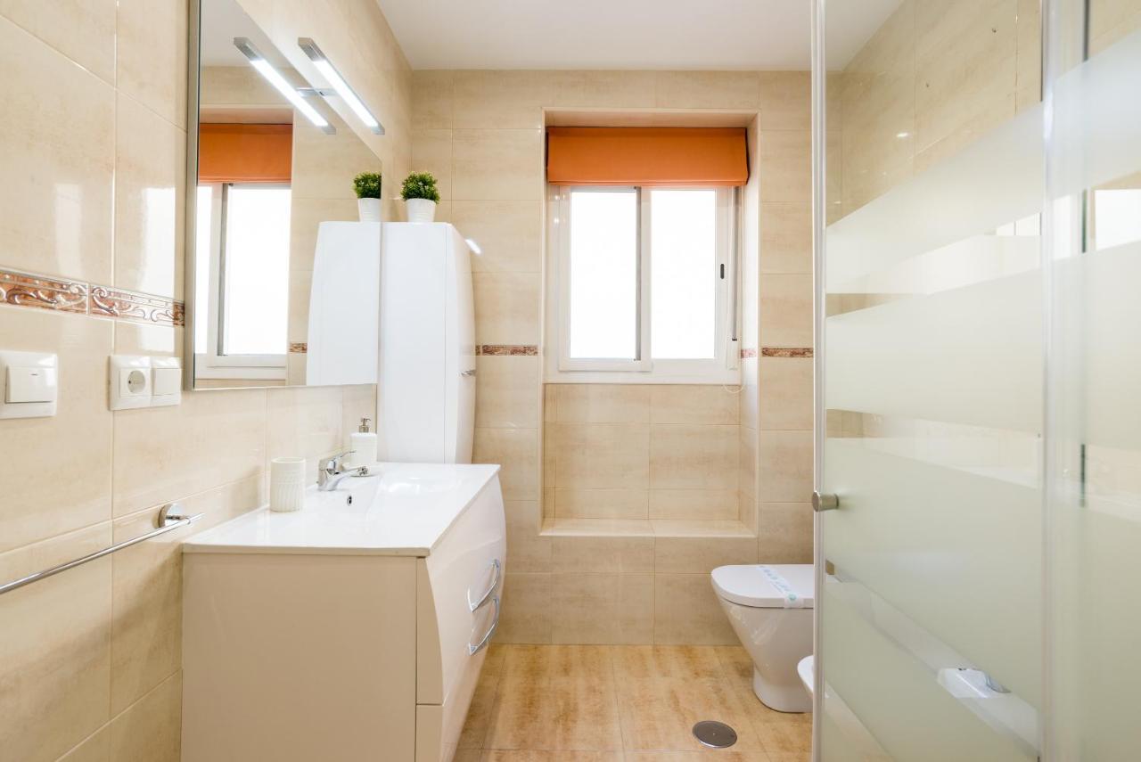 Alferez II By Ele Apartments Malaga Bagian luar foto